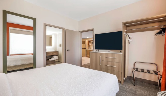 Home2 Suites Hilton Aurora Medical Center
