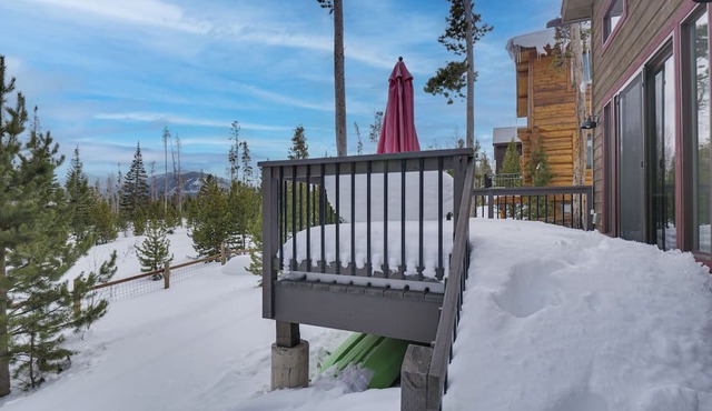 Hike + Ski: Grand Lake Cabin w/Mtn-view Deck