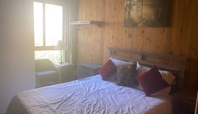 North Facing Room #9