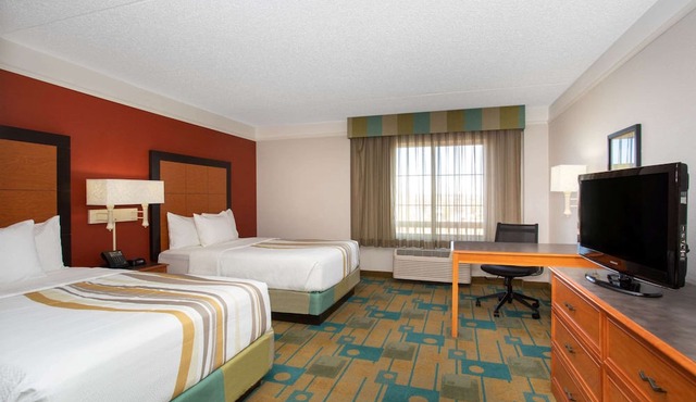 La Quinta Inn & Suites by Wyndham Denver Southwest Lakewood