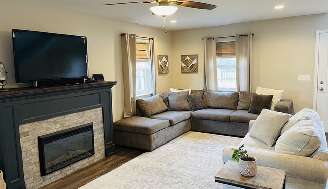 Cozy Gunnison Home
