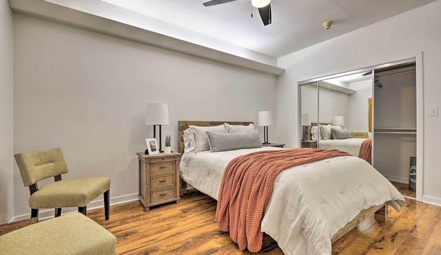 Renovated Dtwn Retreat < 1 Mi to Plaza Park!