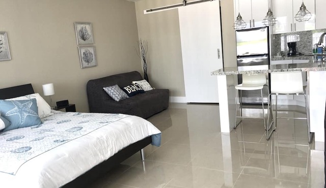 Gorgeous studio steps from the sand in Pompano beach
