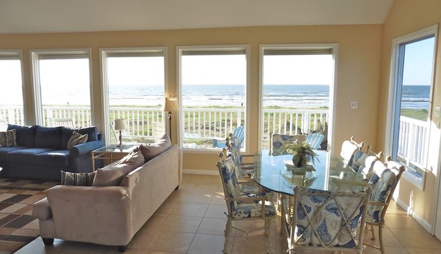 Beachfront/Gulf Front Property/Dog Friendly