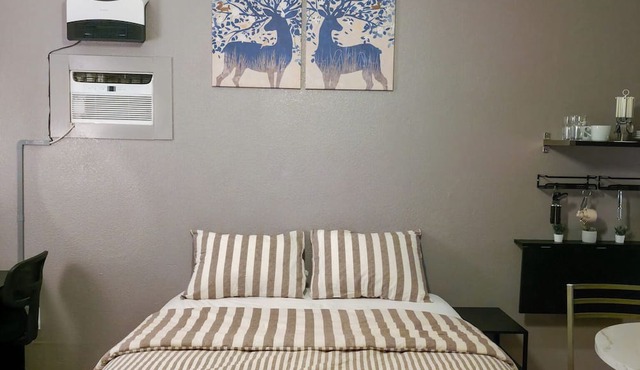 Home Away From Home! Beautiful Private Guest House