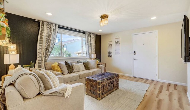 Whimsical Wanderlust Hideaway - Cozy 2-BR w/Views, King Bed & Pet-Friendly Yard
