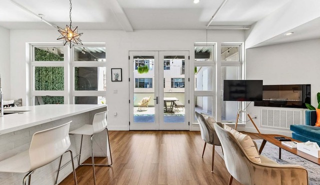 Dog-Friendly 2BR Boho Loft in RiNo | Walk to Mission Ballroom & Breweries