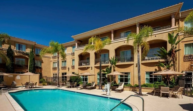 Easy downtown access near San Diego attractions