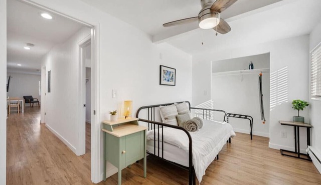 2 Bd 1 Ba Apt 3 Near Everything!