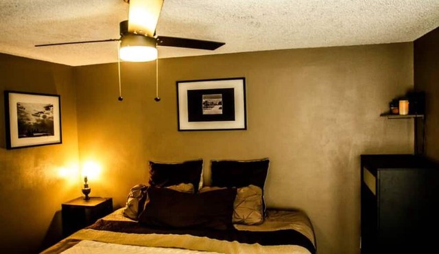 Private 2 bedroom Colorado Townhouse with 2 Car attached Garage Parking