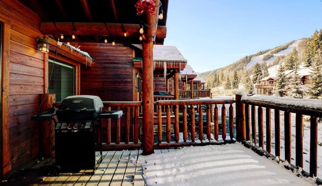 Slopeside Chalet 100 I Hot Tub I Great Views I Bunk Room I Work Space I Discounted Attractions in Winter Park