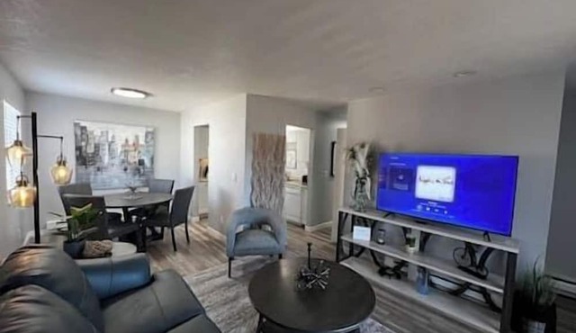 Tranquility 2BR Condo - Extended Stays for Executives & Traveling Professionals