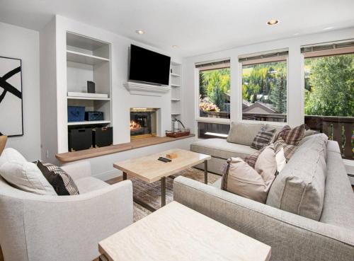 Vail Village 2BR Condo I Walk to Gondola & Dining