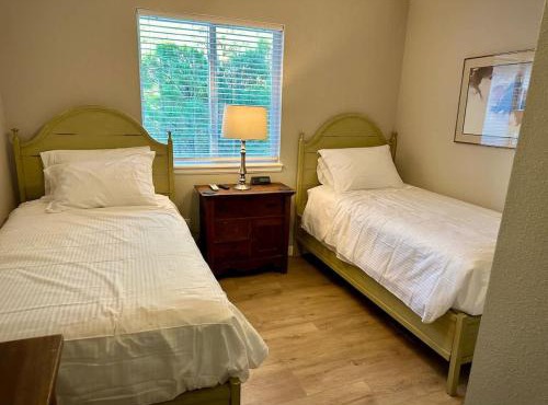 Hier Hideaway - Hot Tub - Fire Pit - King Beds