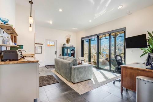 Redstone Terrace Scenic Mountain View Retreat