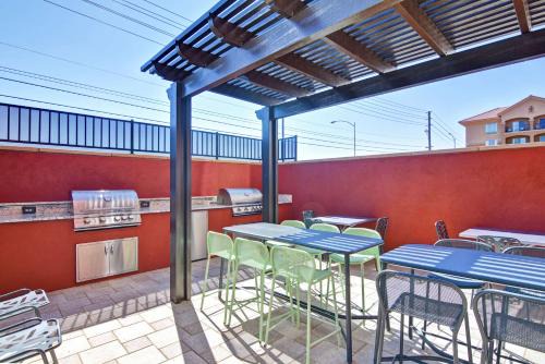 Home2 Suites By Hilton Las Vegas Strip South