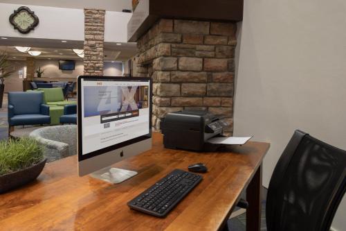 Holiday Inn Express Hotel & Suites Littleton by IHG